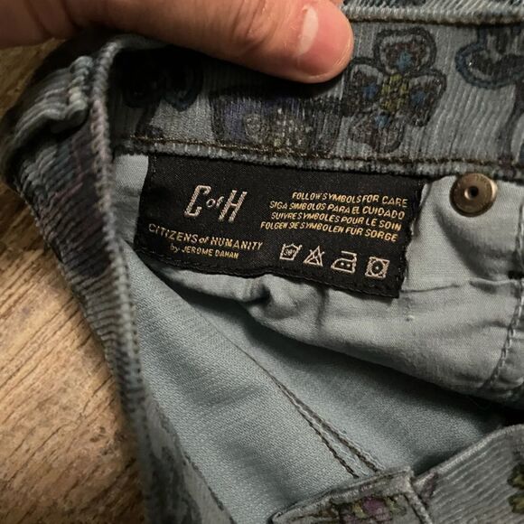 Citizens of humanity shorts #5 - Picture 3 of 3